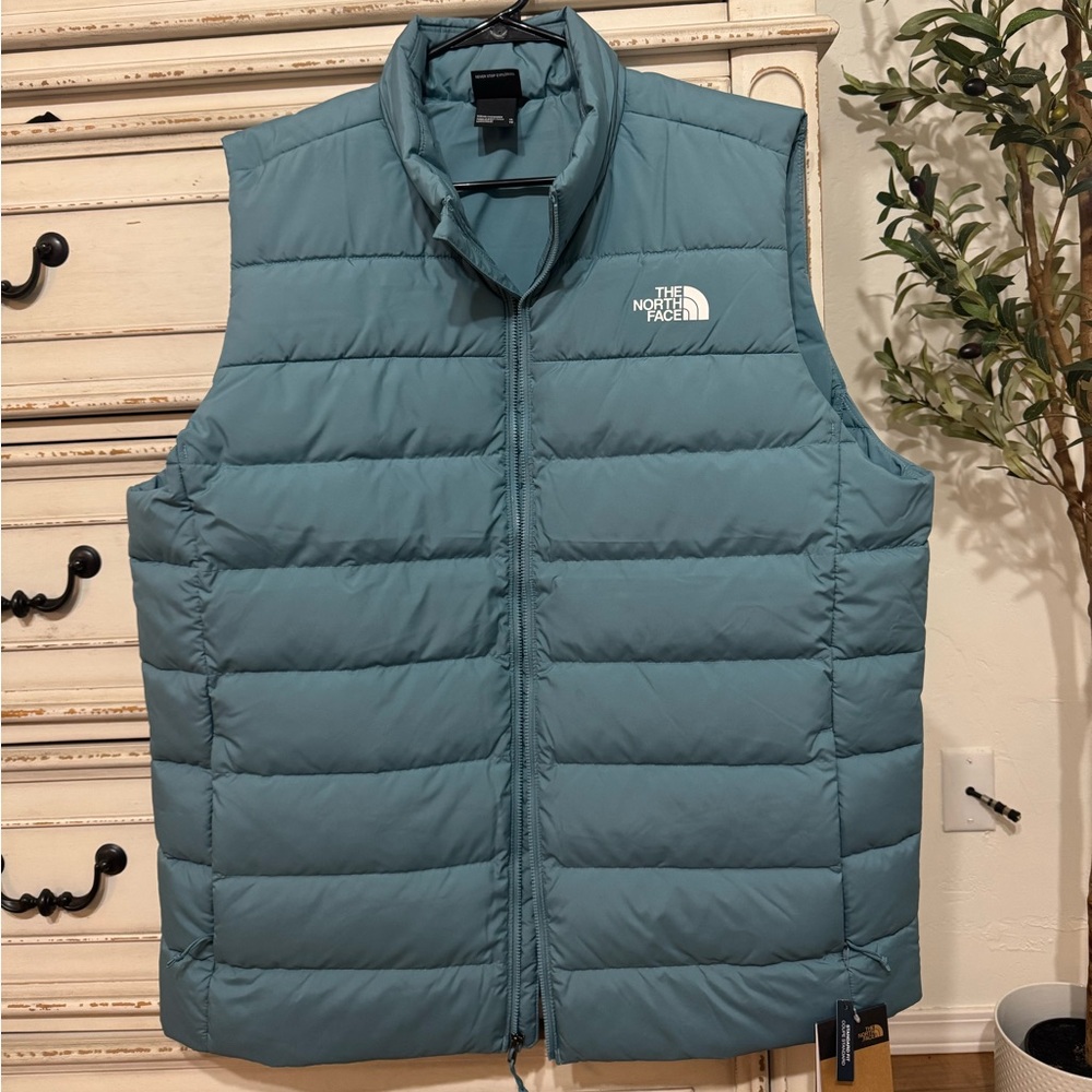 The North Face Men's Aconcagua vest